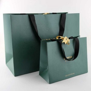 ถุงกระดาษคราฟท์ลายนูนหรูหรา