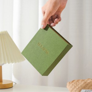 กล่องของขวัญเครื่องประดับแม่เหล็กหรูหรา